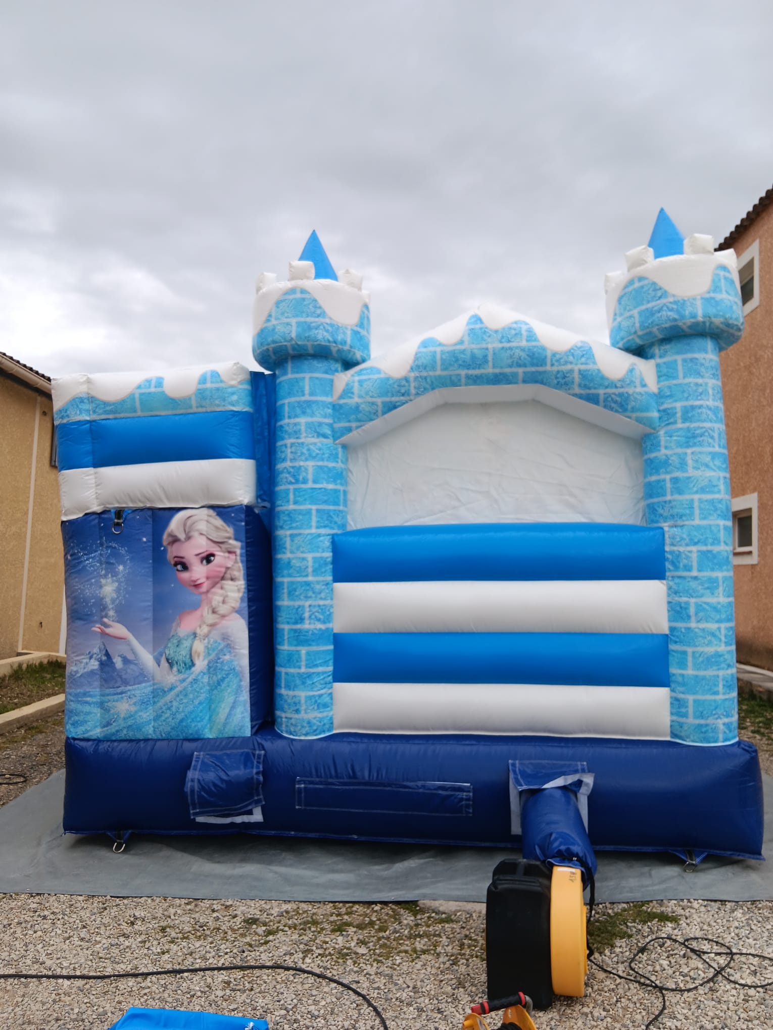 REINE NEIGES Image 4